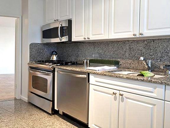 5th image of 45 W 60th St APT 4E