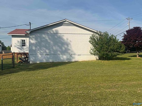 5th image of 1317 Crawford Rd