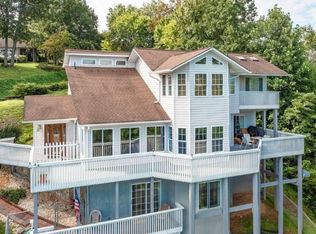 61 Magnolia Dr, Nebo, NC 28761