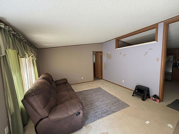 3rd image of W12628 Leopolis Rd