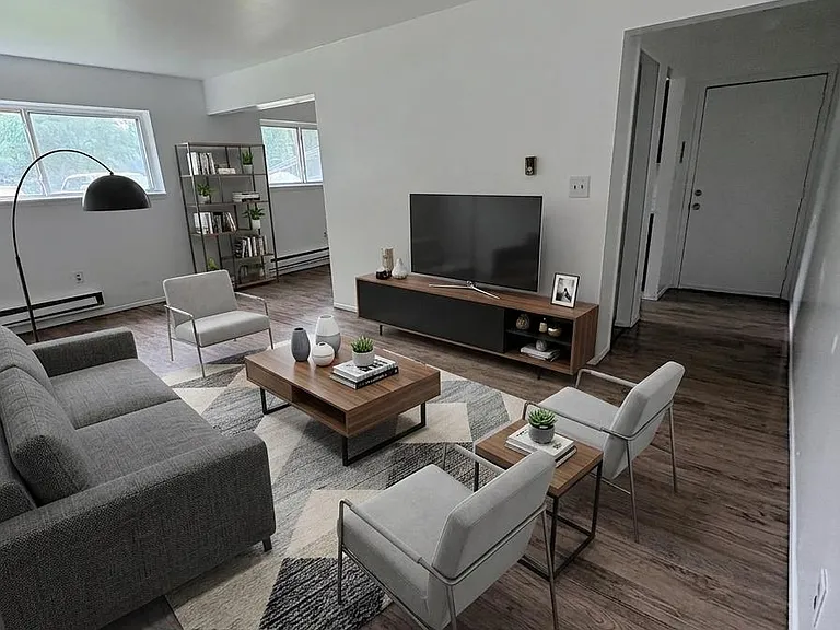 750 Michigan Ave E #3 — Photo 3