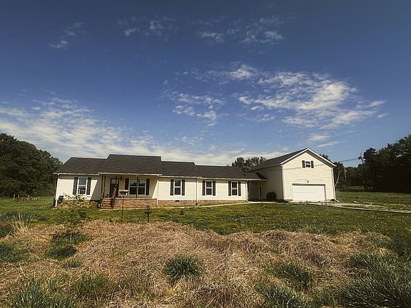 5th image of 831 Philippi Rd