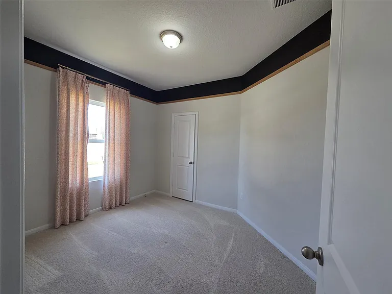 8902 Grand Western — Photo 6