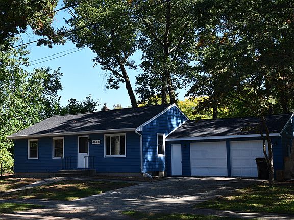 3rd image of 4608 Blaine Ave SE