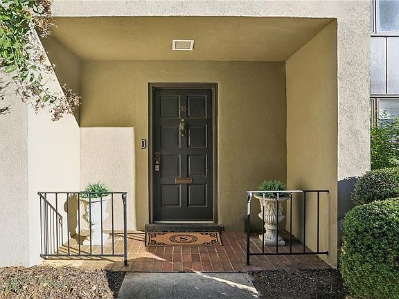 4th image of 35 Ivy Trl NE