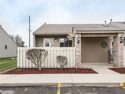 61960 Arlington Cir UNIT 1, South Lyon, MI, 48178
