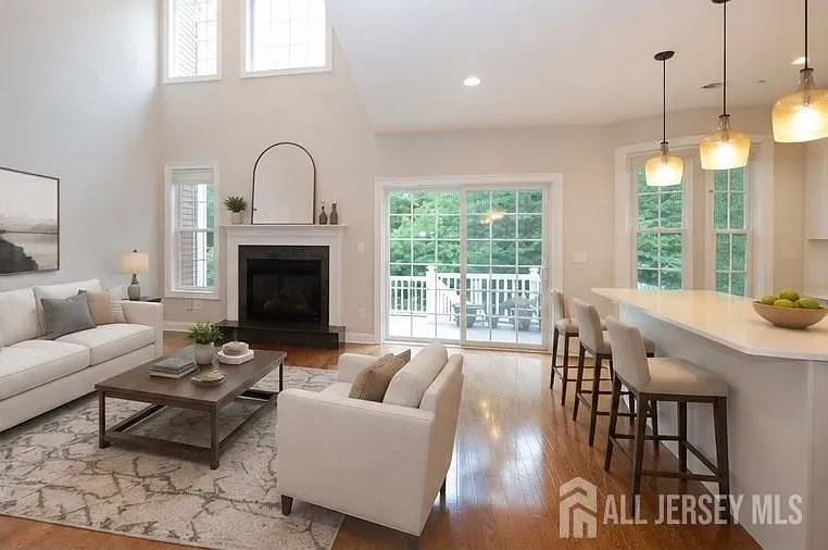 10 Gonzalez Dr — Photo 34