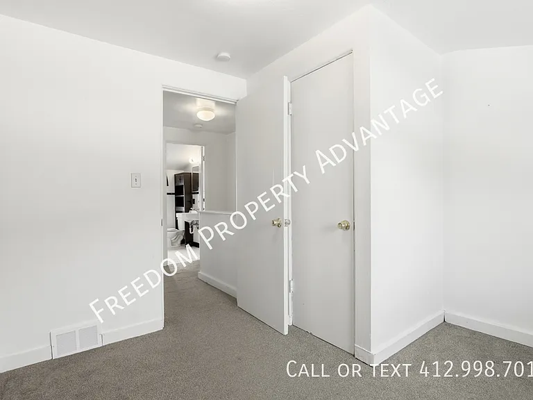 3396 Columbia Dr — Photo 20