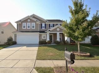 10526 Bur Oak Dr, Charlotte, NC 28214