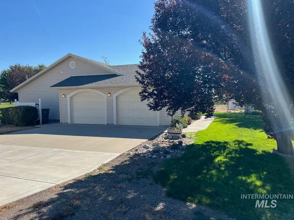 229 Settlers Way E, Jerome, ID 83338