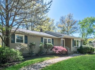 6 Briarcliff Rd, Morris Plains, NJ 07950