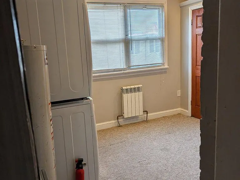 Flex room view 2 w/Washer & Dryer