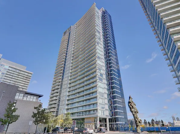 121 McMahon Dr #1501, Toronto, ON M2K 0C1