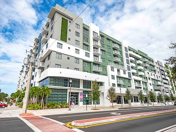 2nd image of 2145 NE 164th St APT 347