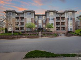 520, Saint Louis, MO 63130