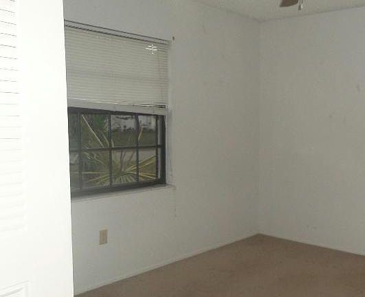 4th image of 4000 Suburban Ln