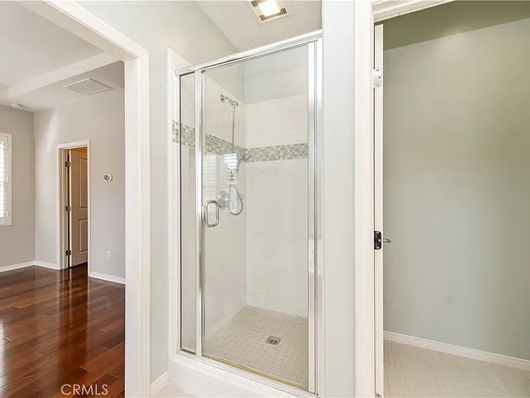 24 Shellbark — Photo 21