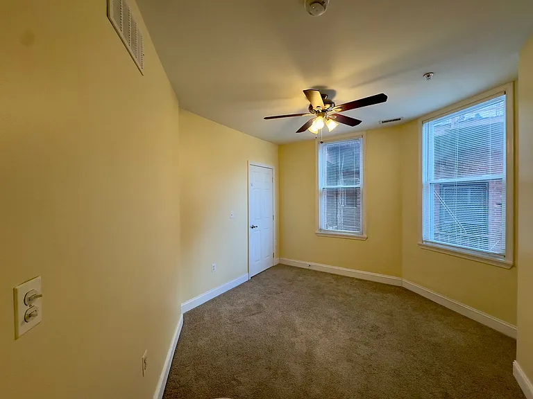 2210 N Charles St — Photo 17