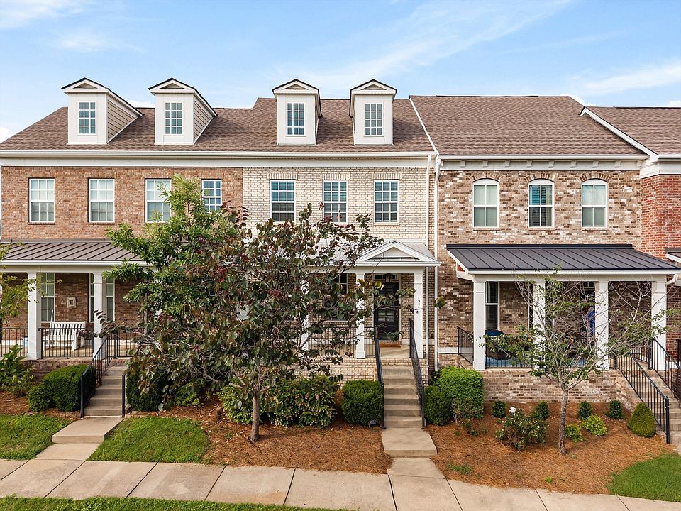 1st image of 1936 Grace Point Ln