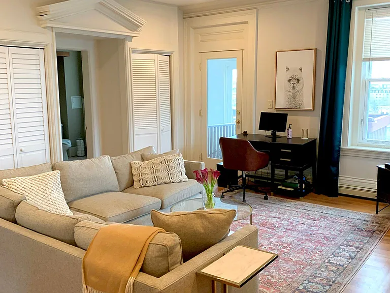 286 Bunker Hill St #3 — Photo 3