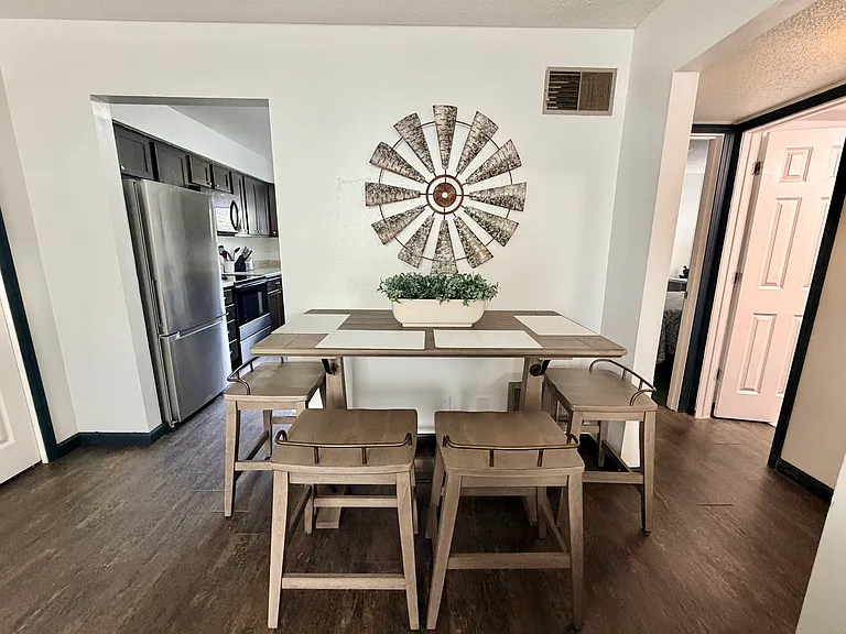 1717 C Ave NE #2 — Photo 6