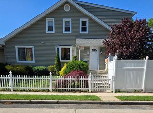 (Undisclosed Address), Freeport, NY 11520