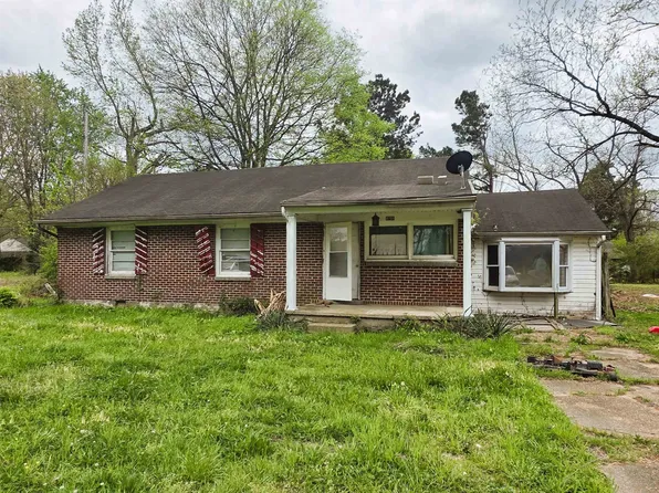 6751 Navy Rd, Millington, TN 38053