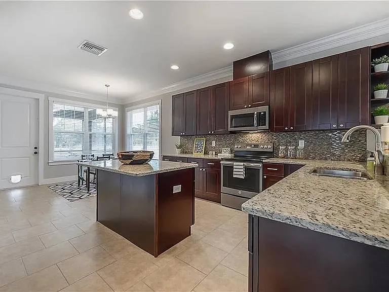 308 W Woodlawn Ave — Photo 11