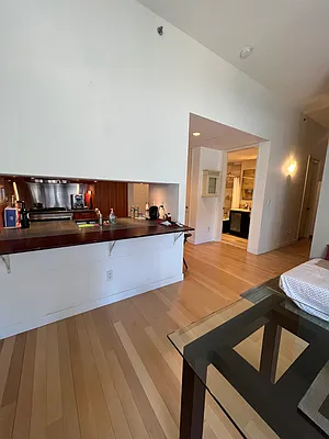 Rented by NY NY Condo, Inc | media 10