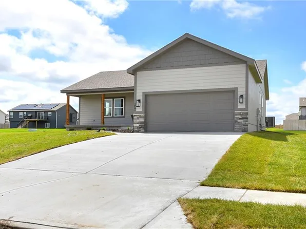 1201 NW 4th St, Oak Grove, MO 64075