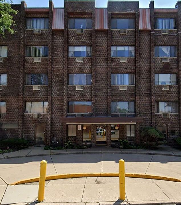 1st image of 8455 W Leland Ave Unit 312