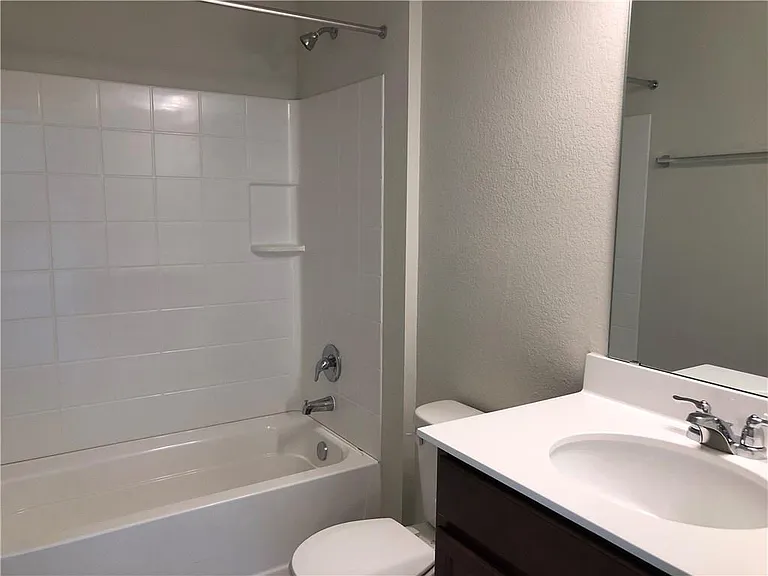 108 Yellowbark St — Photo 11
