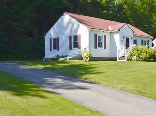 288 Glen Dr, Fultonville, NY 12072