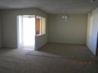 5701 N Callisch Ave, Fresno, CA 93710