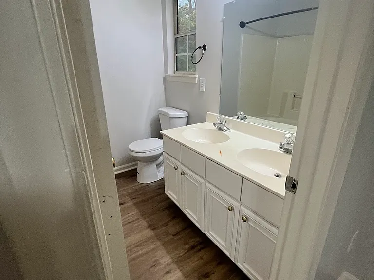 5805 Pennycross Ln — Photo 16