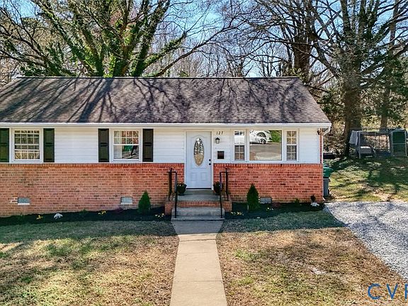 3rd image of 127 N Cedar Ave