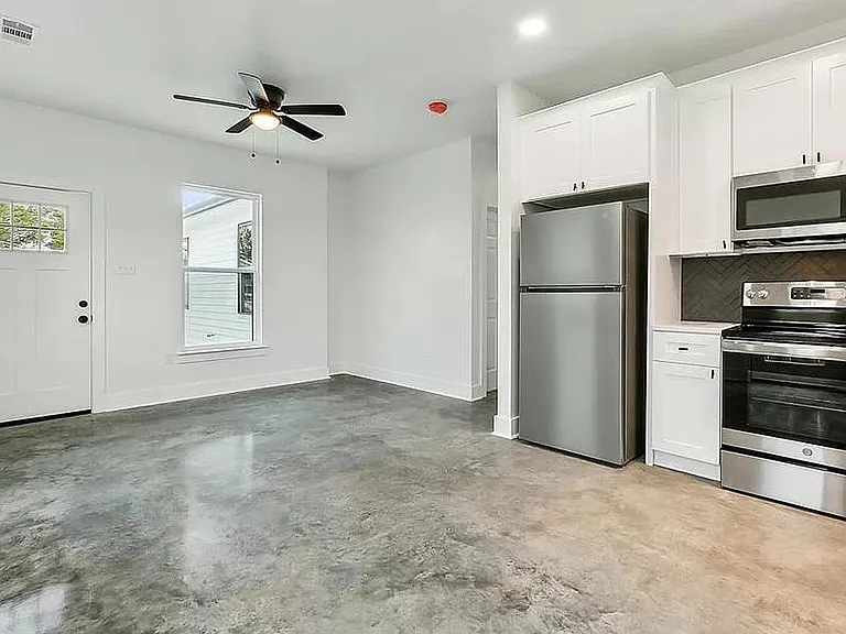 310 Riess Pl — Photo 7