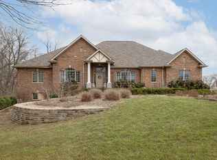 2498 N 42nd Rd, Sheridan, IL 60551