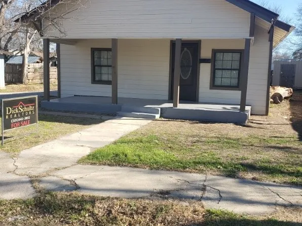 1906 Avenue J, Brownwood, TX 76801