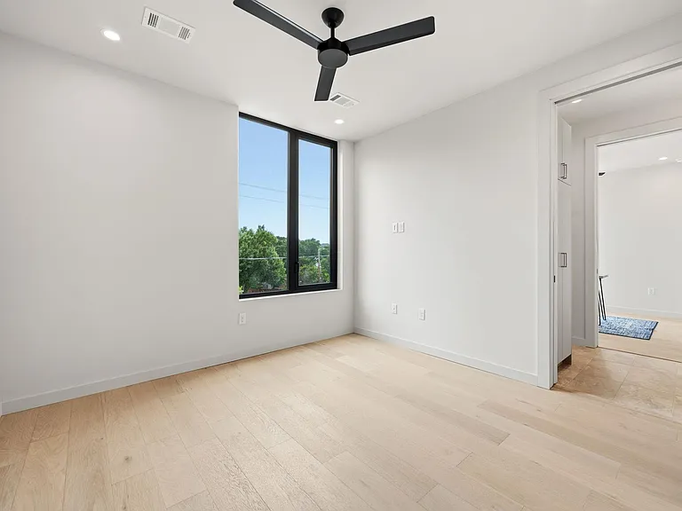 1403 Barton Hills Dr #1 — Photo 17