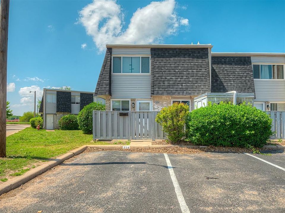 1st image of 224 Justin Dr