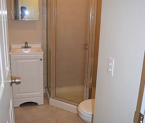 5th image of 108A Laurel Ave