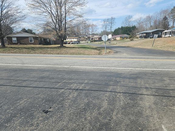 4th image of 2605 Tumbleweed Dr