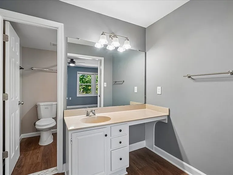12123 Salemtown Dr — Photo 15