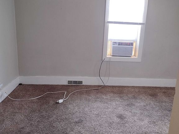 5th image of 736 S 1st Ave #2