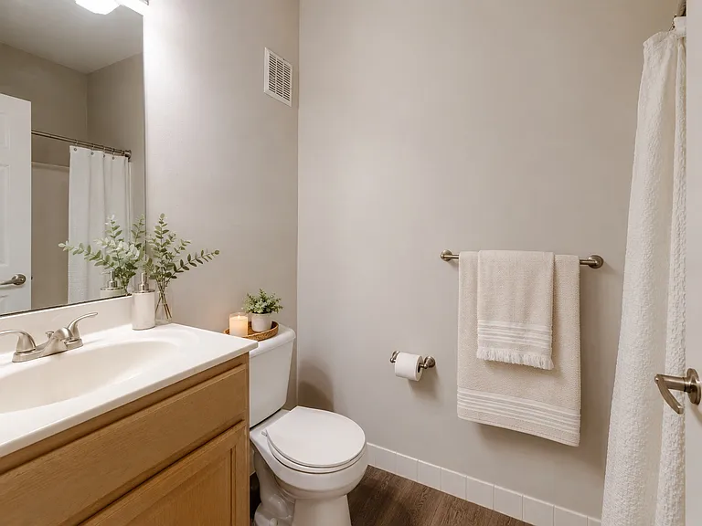 Bishops View Apartments and Townhomes — Photo 6