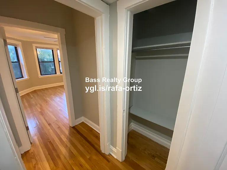 7006 N Paulina St #1 — Photo 16