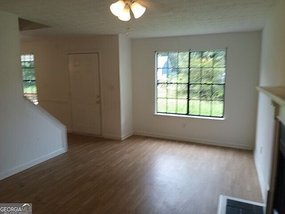 3rd image of 476 Brookfield Way