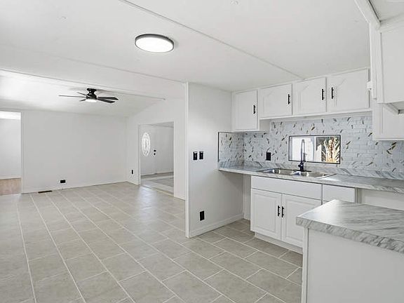 4th image of 1271 Teahouse Dr