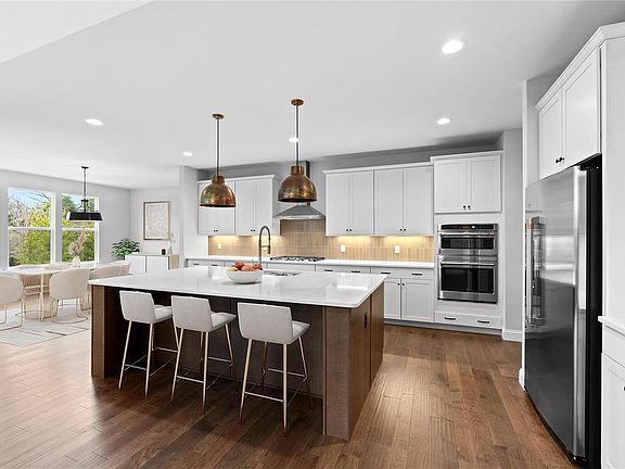 3rd image of 12736 Duever Estates Dr